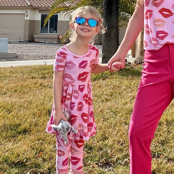 Posh Peanut Isabela Short Sleeve Ruffled Twirl Dress - Picture 5 of 14